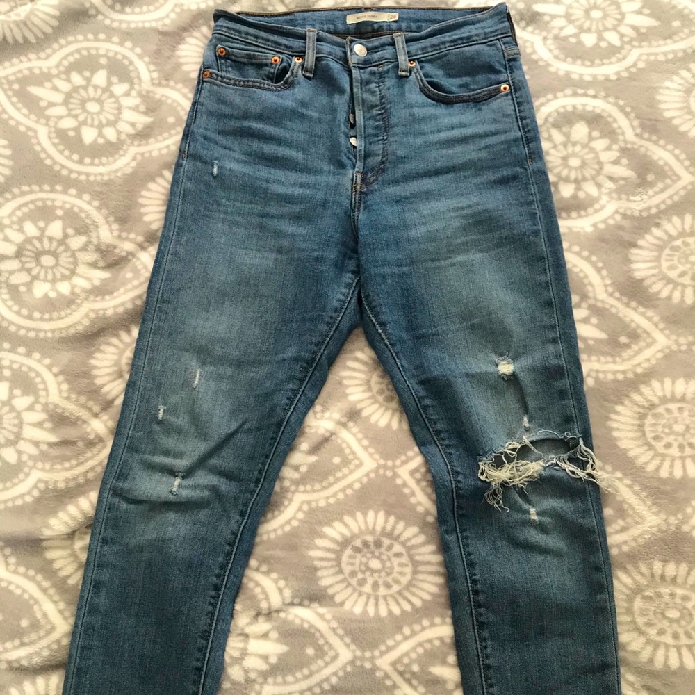Levi’s Wedgie Skinnies